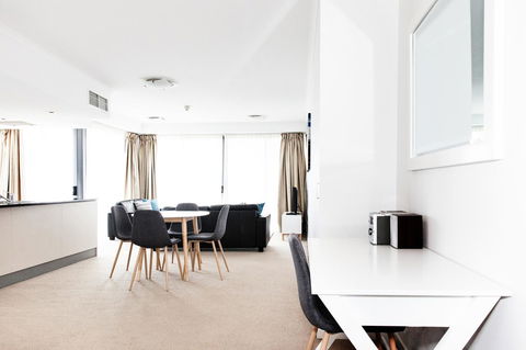 Ocean Views Resort Caloundra - Hervey Bay Accommodation 41