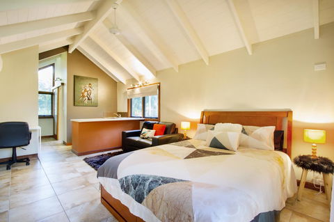 Airlie Beach Eco Cabins - Adults Only - Hervey Bay Accommodation 13