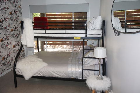 Airlie Beach Eco Cabins - Adults Only - Hervey Bay Accommodation 17