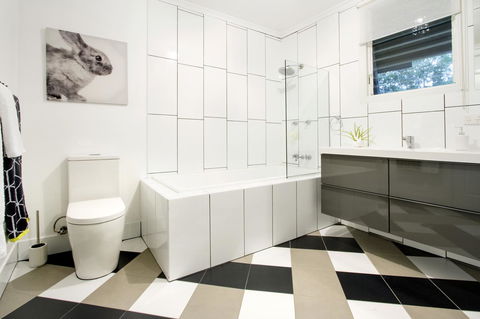 Airlie Beach Eco Cabins - Adults Only - Hervey Bay Accommodation 34