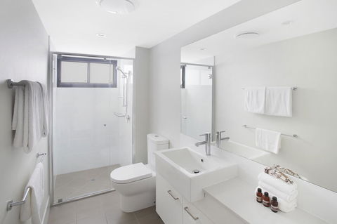 Direct Collective - Sea Breeze Mooloolaba - Hervey Bay Accommodation 11