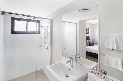 Direct Collective - Sea Breeze Mooloolaba - Hervey Bay Accommodation 7