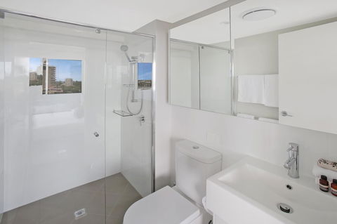 Direct Collective - Sea Breeze Mooloolaba - Hervey Bay Accommodation 10