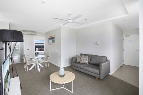 Direct Collective - Sea Breeze Mooloolaba - Hervey Bay Accommodation 22