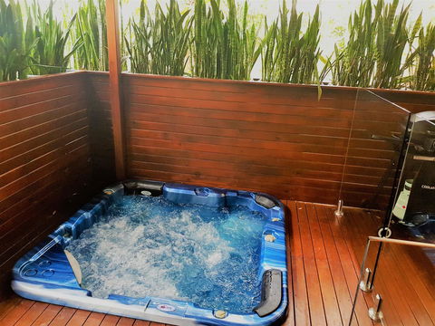 Pandanus Spa Cottage - Hervey Bay Accommodation 6