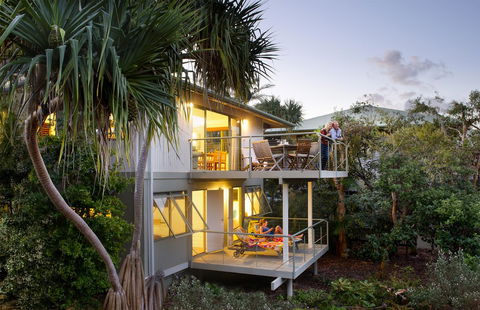 The Retreat Beach Houses - Tourism Hervey Bay 0