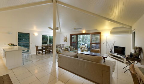 The Retreat Beach Houses - Tourism Hervey Bay 6