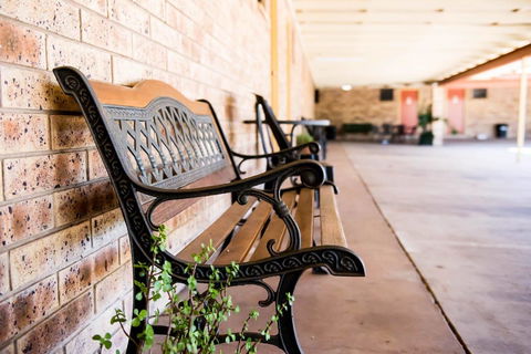 Clermont Country Motor Inn - Hervey Bay Accommodation 5