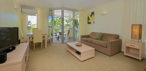 On The Beach Apartments - Tourism Hervey Bay 17