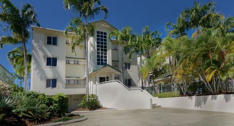 On The Beach Apartments - Tourism Hervey Bay 1