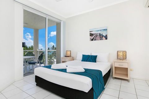On The Beach Apartments - Tourism Hervey Bay 22