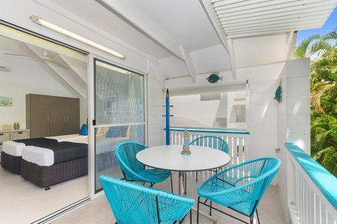By The Sea Port Douglas - Hervey Bay Accommodation 10