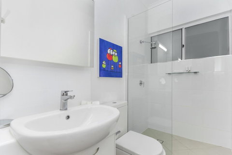 By The Sea Port Douglas - Hervey Bay Accommodation 14