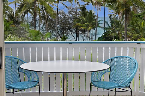 By The Sea Port Douglas - Hervey Bay Accommodation 5