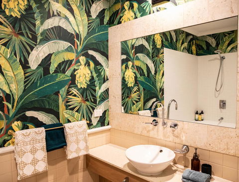 NOMAD - Luxe Apartment - Hervey Bay Accommodation 12