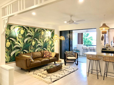 NOMAD - Luxe Apartment - Hervey Bay Accommodation 5