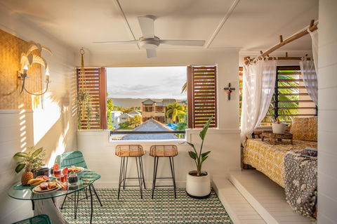 NOMAD - Luxe Apartment - Hervey Bay Accommodation 1