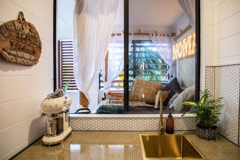 NOMAD - Luxe Apartment - Hervey Bay Accommodation 10