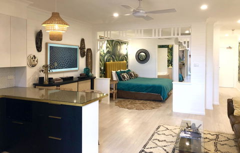 NOMAD - Luxe Apartment - Hervey Bay Accommodation 22