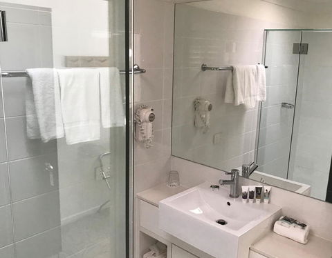 Mercure Clear Mountain Lodge - Hervey Bay Accommodation 4