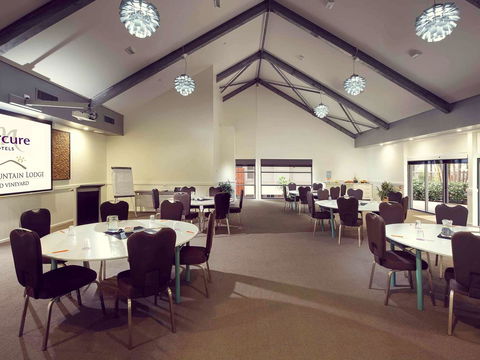 Mercure Clear Mountain Lodge - Hervey Bay Accommodation 27