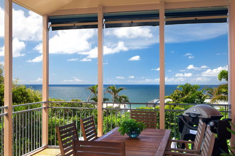 Jolly Roger's Beach House - Tourism Hervey Bay 0