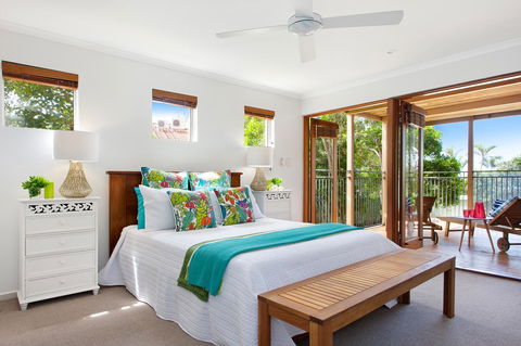Jolly Roger's Beach House - Tourism Hervey Bay 6