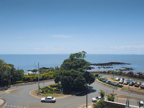 Oaks Redcliffe Mon Komo Suites - Hervey Bay Accommodation 2