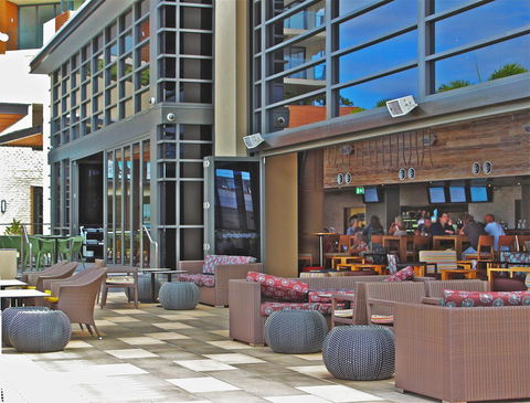 Oaks Redcliffe Mon Komo Suites - Hervey Bay Accommodation 0