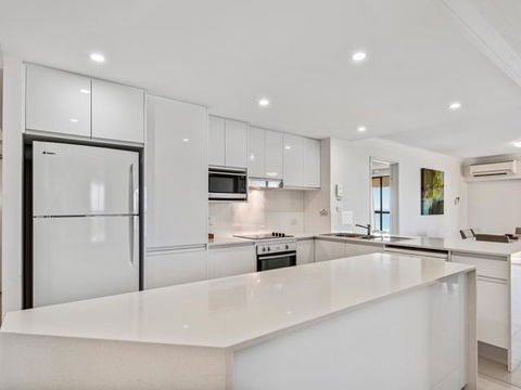Coolum Caprice - Hervey Bay Accommodation 3