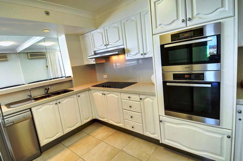 Coolum Caprice - Hervey Bay Accommodation 31