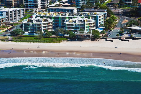 Rolling Surf Resort - Hervey Bay Accommodation 0