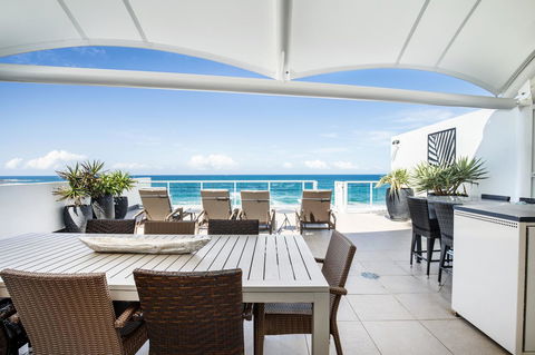 Rolling Surf Resort - Hervey Bay Accommodation 4