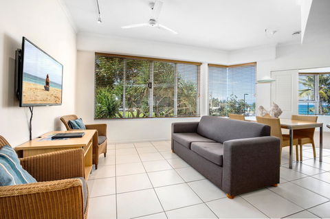 Rolling Surf Resort - Hervey Bay Accommodation 31