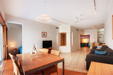 Rolling Surf Resort - Hervey Bay Accommodation 37