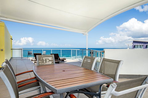 Rolling Surf Resort - Hervey Bay Accommodation 9