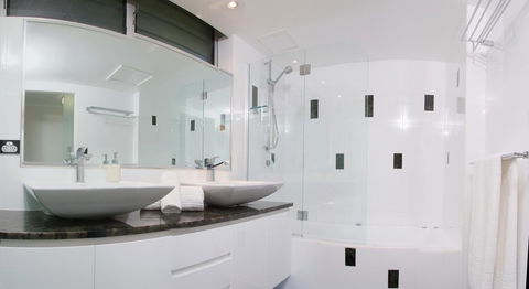 Poinciana 112 - Hervey Bay Accommodation 11