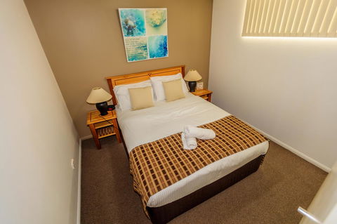 Grand Palais Boolarong Beachside Apartments - Hervey Bay Accommodation 13
