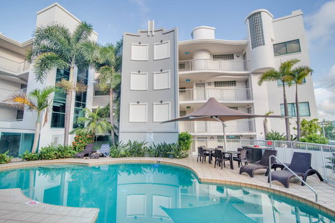 Grand Palais Boolarong Beachside Apartments - Hervey Bay Accommodation 2