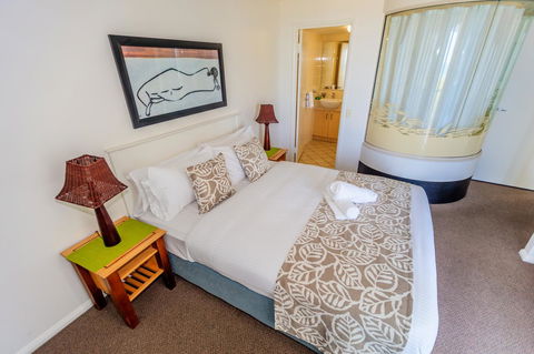 Grand Palais Boolarong Beachside Apartments - Hervey Bay Accommodation 33