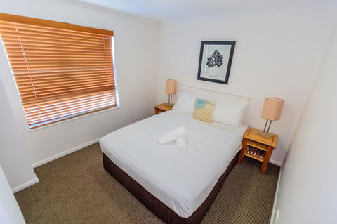 Grand Palais Boolarong Beachside Apartments - Hervey Bay Accommodation 27