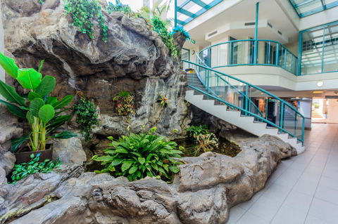 Grand Palais Boolarong Beachside Apartments - Hervey Bay Accommodation 40