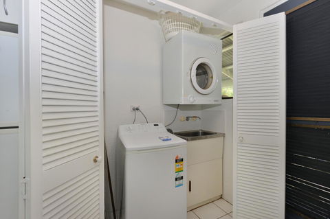 Seascape Holidays At Beachfront Terraces - Hervey Bay Accommodation 16