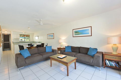Seascape Holidays At Beachfront Terraces - Hervey Bay Accommodation 11