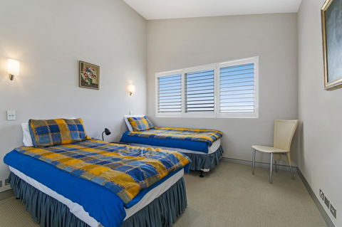 Redvue Holiday Apartments - Hervey Bay Accommodation 22