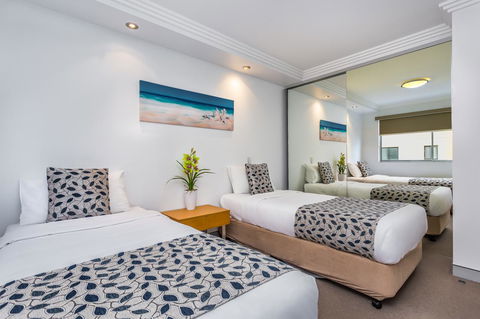 Redvue Holiday Apartments - Hervey Bay Accommodation 8