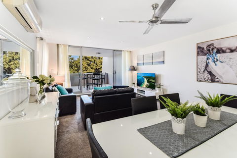 Redvue Holiday Apartments - Hervey Bay Accommodation 3