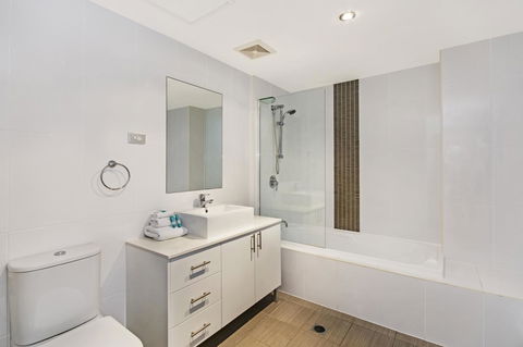 Redvue Holiday Apartments - Hervey Bay Accommodation 11