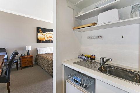 Redvue Holiday Apartments - Hervey Bay Accommodation 25