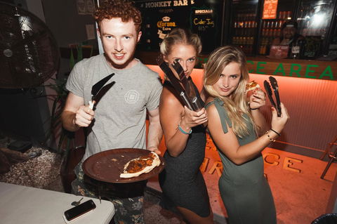 Mad Monkey Central - Hervey Bay Accommodation 28